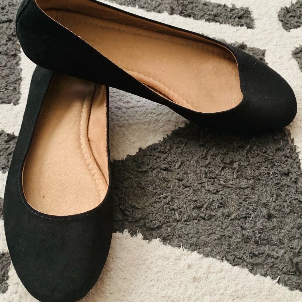 Black flats